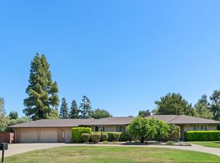 44098 Country Club Dr, El Macero, CA 95618
