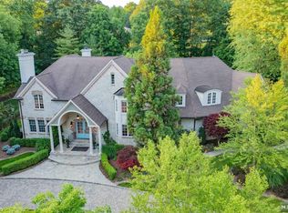 33 Winding Way, Upper Saddle River, NJ 07458