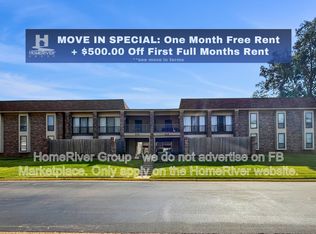 1858 Poplar Woods Cir W APT 4, Memphis, TN 38138