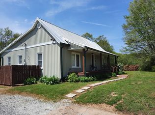 40 Davis Grove Rd, Bradford, TN 38316
