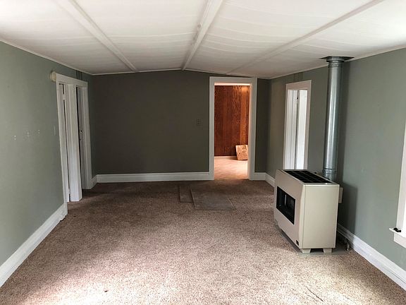 2nd image of 3421 Lakeshore Dr