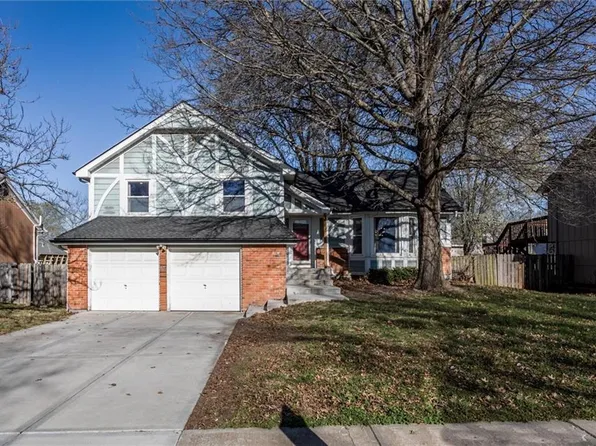 13936 S Sycamore St, Olathe, KS 66062