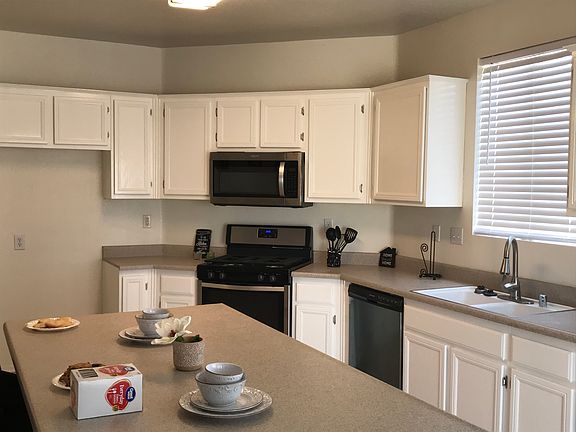 Huge Newer Kitchen upgrade