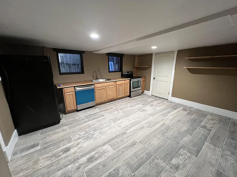 315 W 14th St #2 — Photo 1