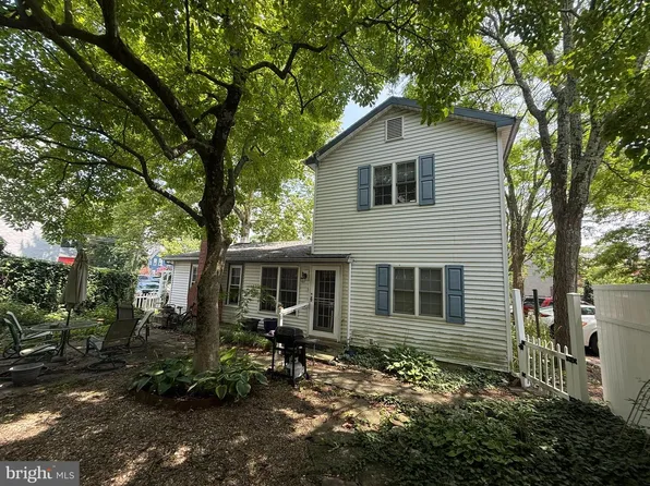 63 Taylor Ave, Doylestown, PA 18901