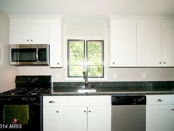 3rd image of 6405 Wilcox Ct