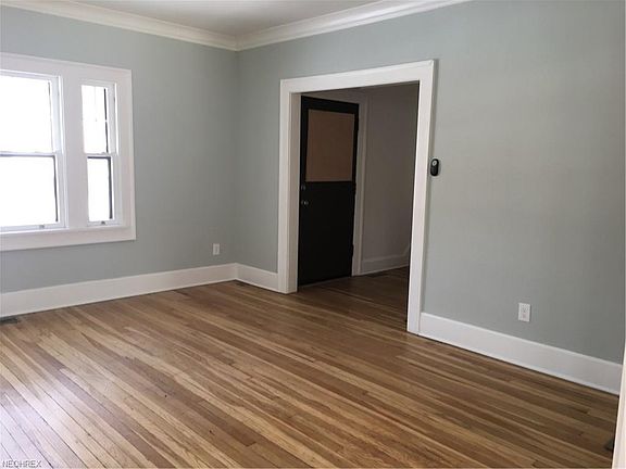 4th image of 11116 Ashbury Ave