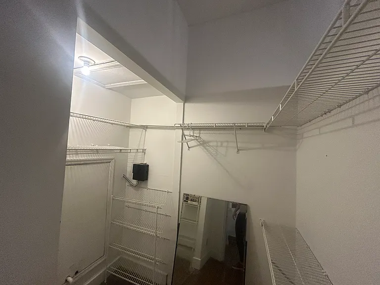 100 W Summit Hill Dr #205 — Photo 7