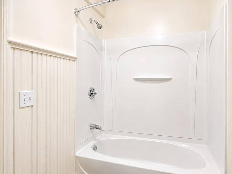 263 Pleasant St #1 — Photo 3