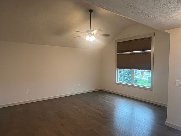 3rd image of 5371 Basswood Ct