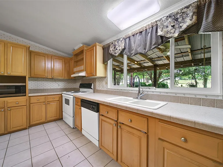 25 Novark Rd — Photo 8