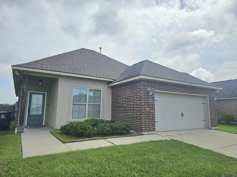 7961 Brown Hickory Ave — Photo 1