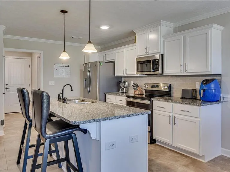 934 Mulford Loop — Photo 4