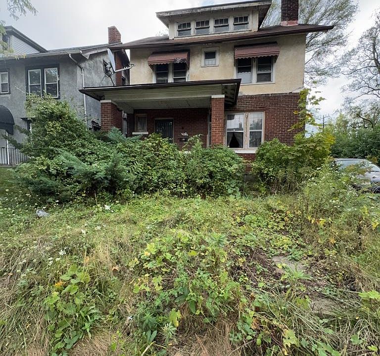 1st image of 313 Monterey St