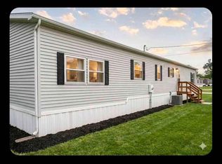 44 Orchard Lane Ct #44, Manchester, IA 52057