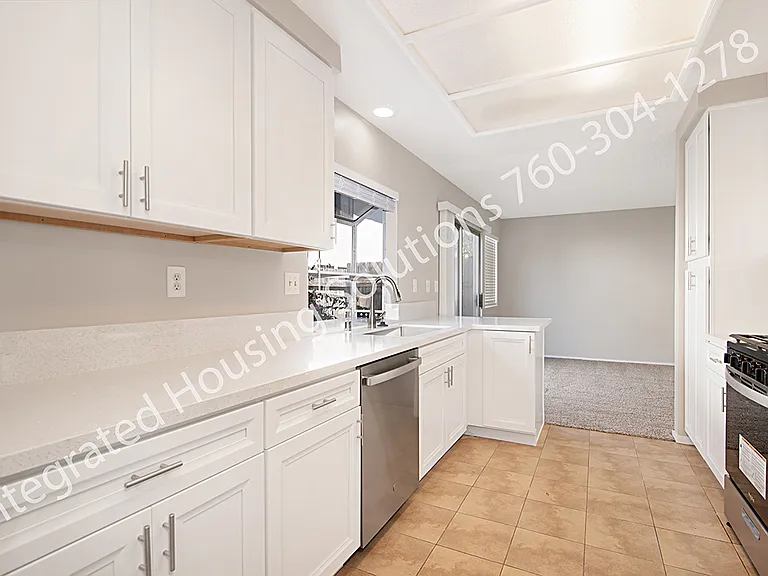 4504 Goldfinch Way — Photo 19