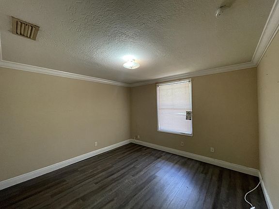 5th image of 7188 Southgate Blvd