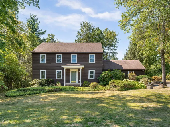 2450 York Seat Road, Niskayuna, NY 12309