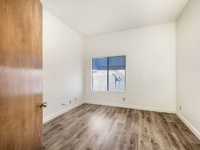 8328 Regents Rd #3E — Photo 20