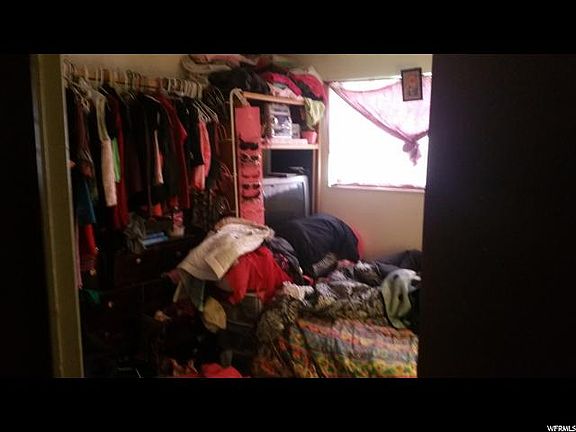 4th image of 332 N Star Crest Dr