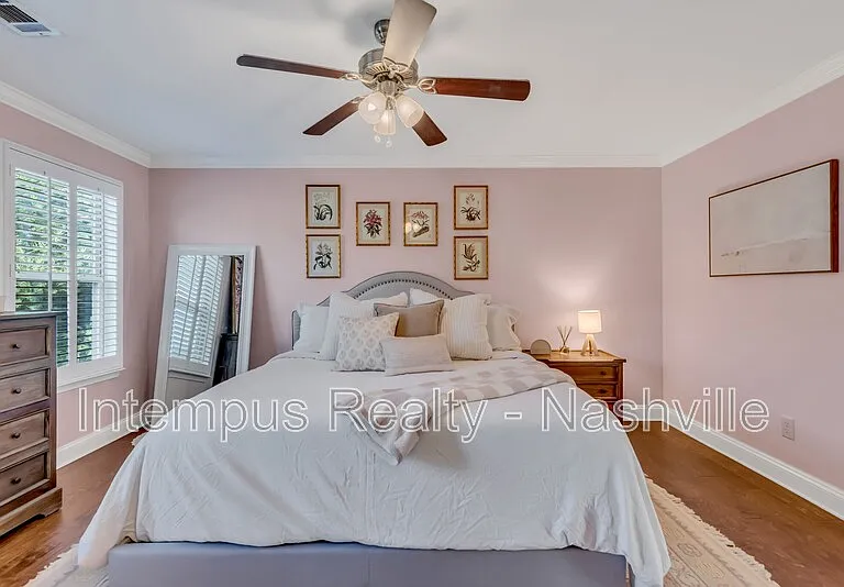 1128 Woodbury Falls Ct — Photo 14