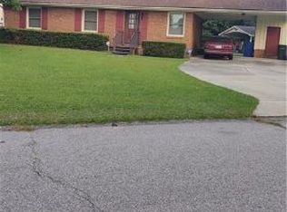 5403 Kendallwood Dr, Fayetteville, NC 28314