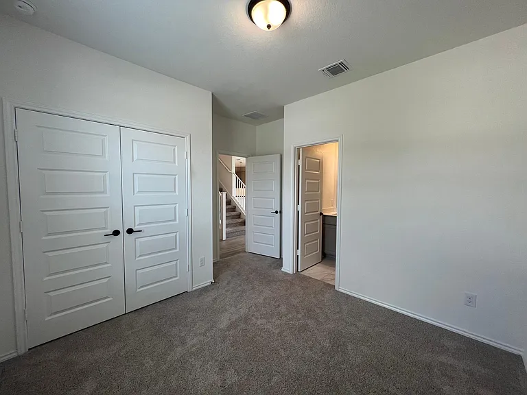 2016 Rhetts Pl — Photo 5