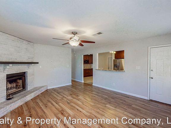 5th image of 760 Benning Dr
