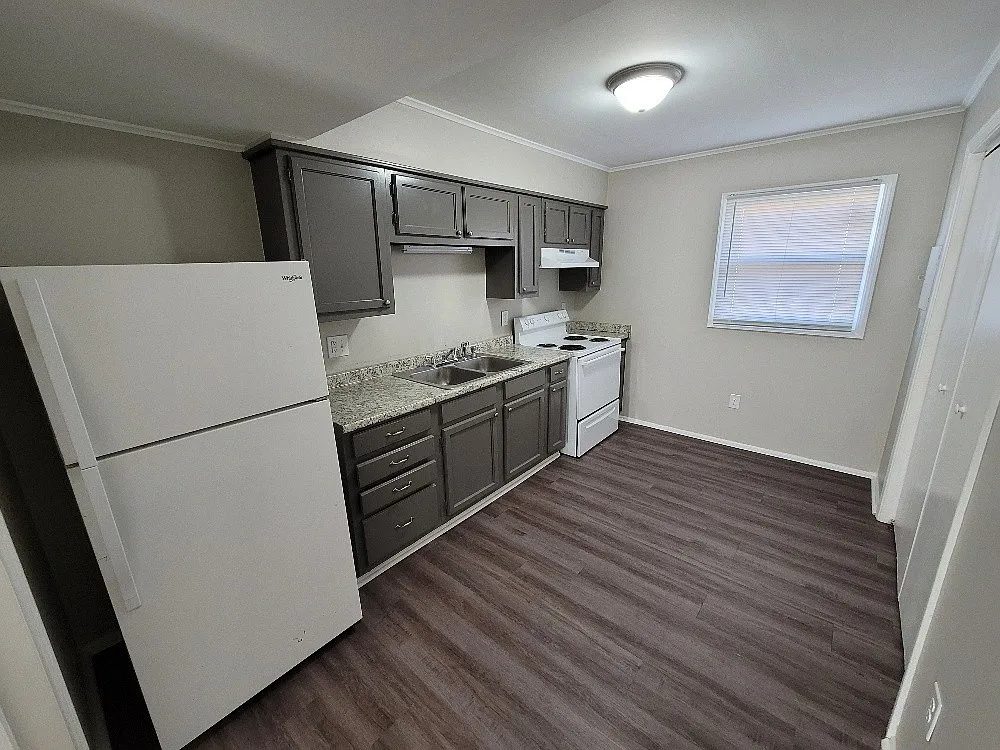 2 bed, 1.0 bath, 800 sqft, $1,095 — Photo 4