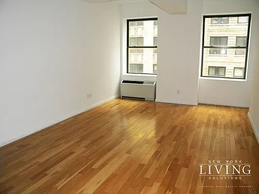 Rented by NY Living Solutions | media 35