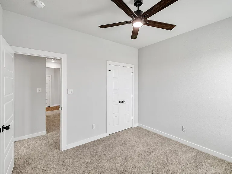 3827 Clovis St — Photo 15