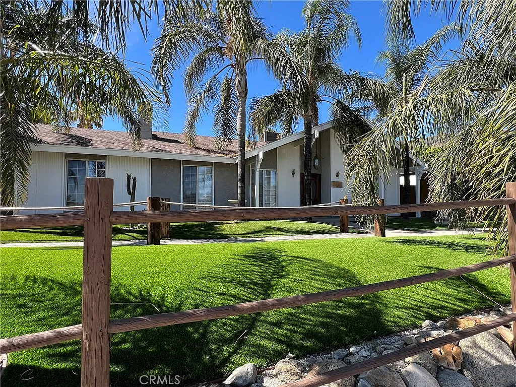 4 bed, 1928 sqft, $4,000 — Photo 3