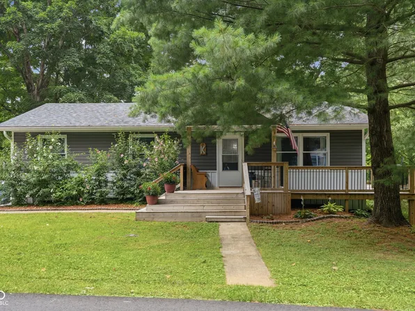8762 N Briarwood Lake East Dr, Monrovia, IN 46157