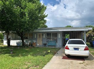 3705 W Wallace Ave, Tampa, FL 33611