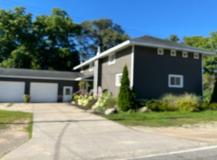 11657 Bowens Mill Rd, Middleville, MI 49333