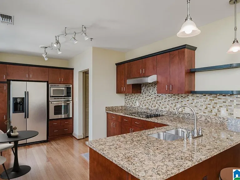 2024 2nd Ave N #1101 — Photo 9