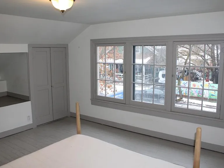 2812 N Washington St — Photo 5