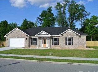 638 Ballaststone Cir, Bloomingdale, GA 31302