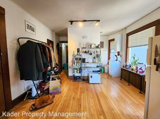 213 S Broom St APT 1, Madison, WI 53703