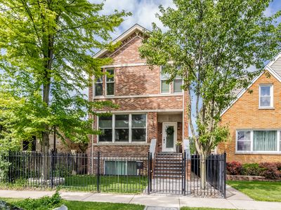 3238 N Pioneer Ave, Chicago, IL, 60634