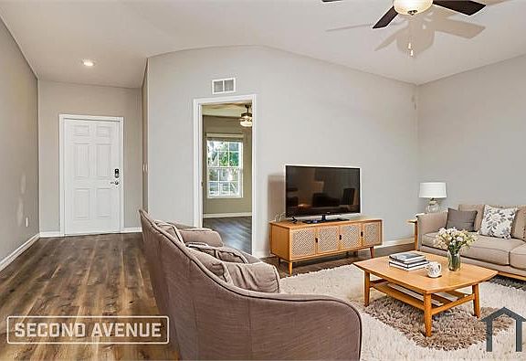 3rd image of 18396 Moonshadow Ave