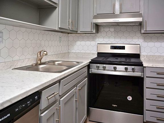 3rd image of 201 State Highway 54 APT 627