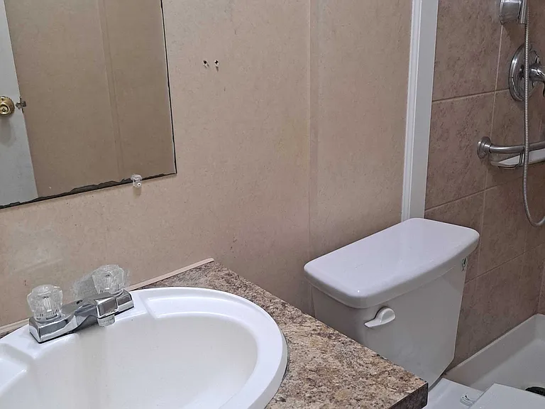 13 Ellis Ave — Photo 6