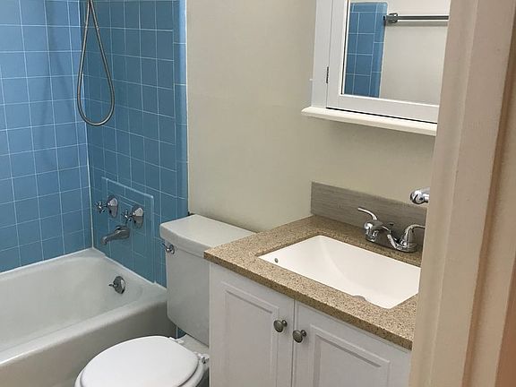 2nd image of 524 Highland Dr #15
