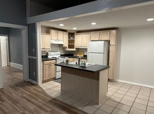 324 Broad St APT A, Wadsworth, OH 44281