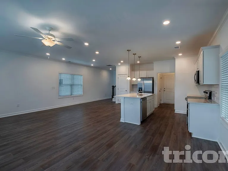 181 E Ridge Way — Photo 6