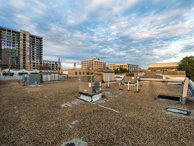 3100 Commerce St #160 — Photo 18