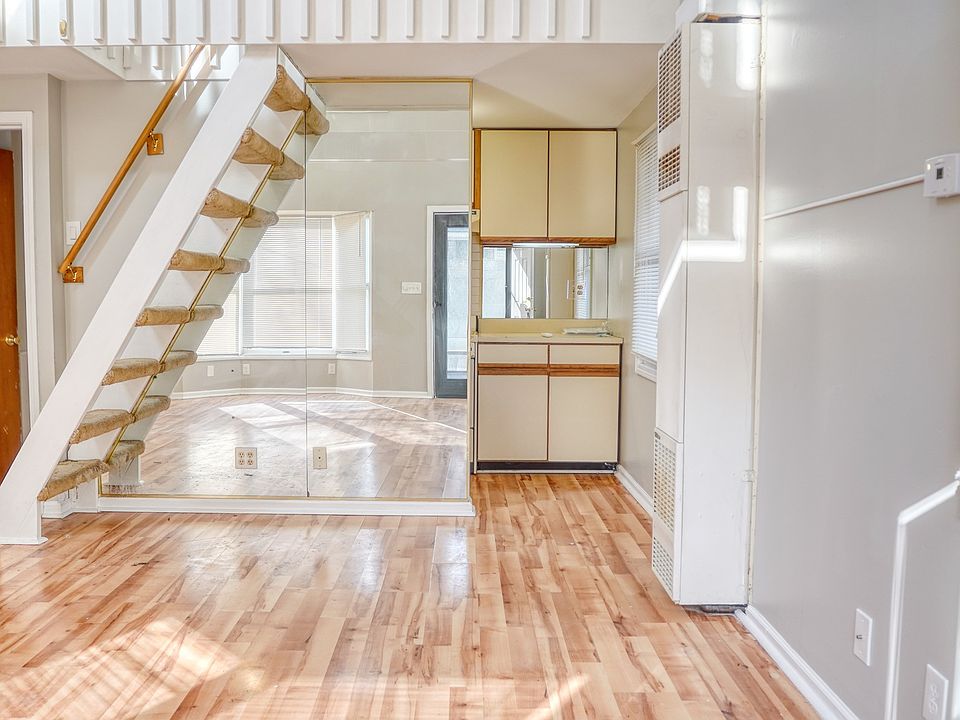 Welcome to Four Eight Group, where modern design meets comfort. Enjoy spacious layouts with stunning hardwood floors and bright natural light. Elevate your lifestyle today and make this inviting space your new home! Schedule a tour now!