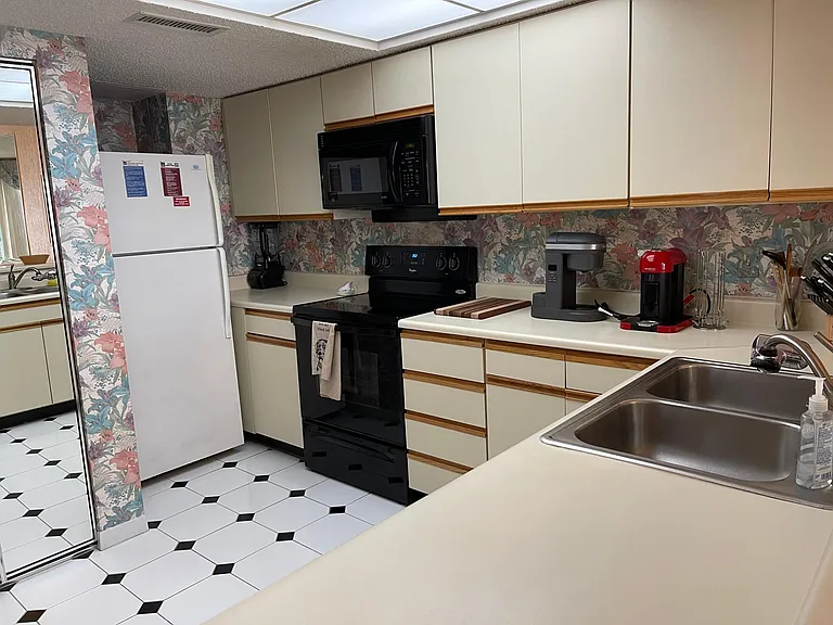 523 S Ocean Blvd #1005 — Photo 7