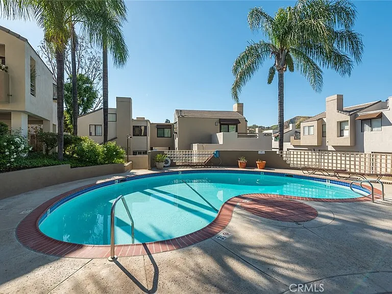4265 Las Virgenes Rd #2 — Photo 25
